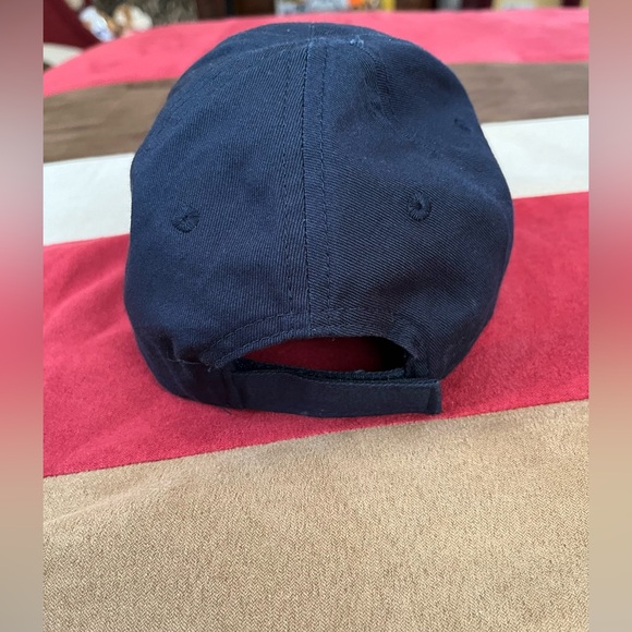 Nike Kids Hats - Black, Navy, and Red - Picture 3 of 16